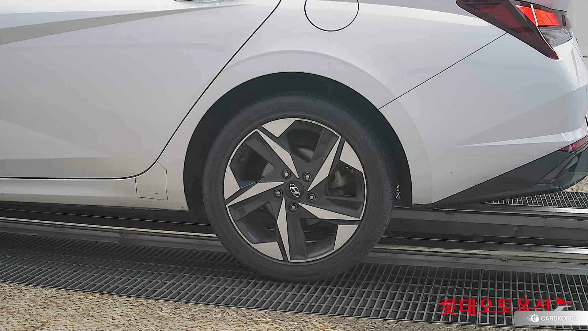 Hyundai Avante id 3888336 из Кореи 14