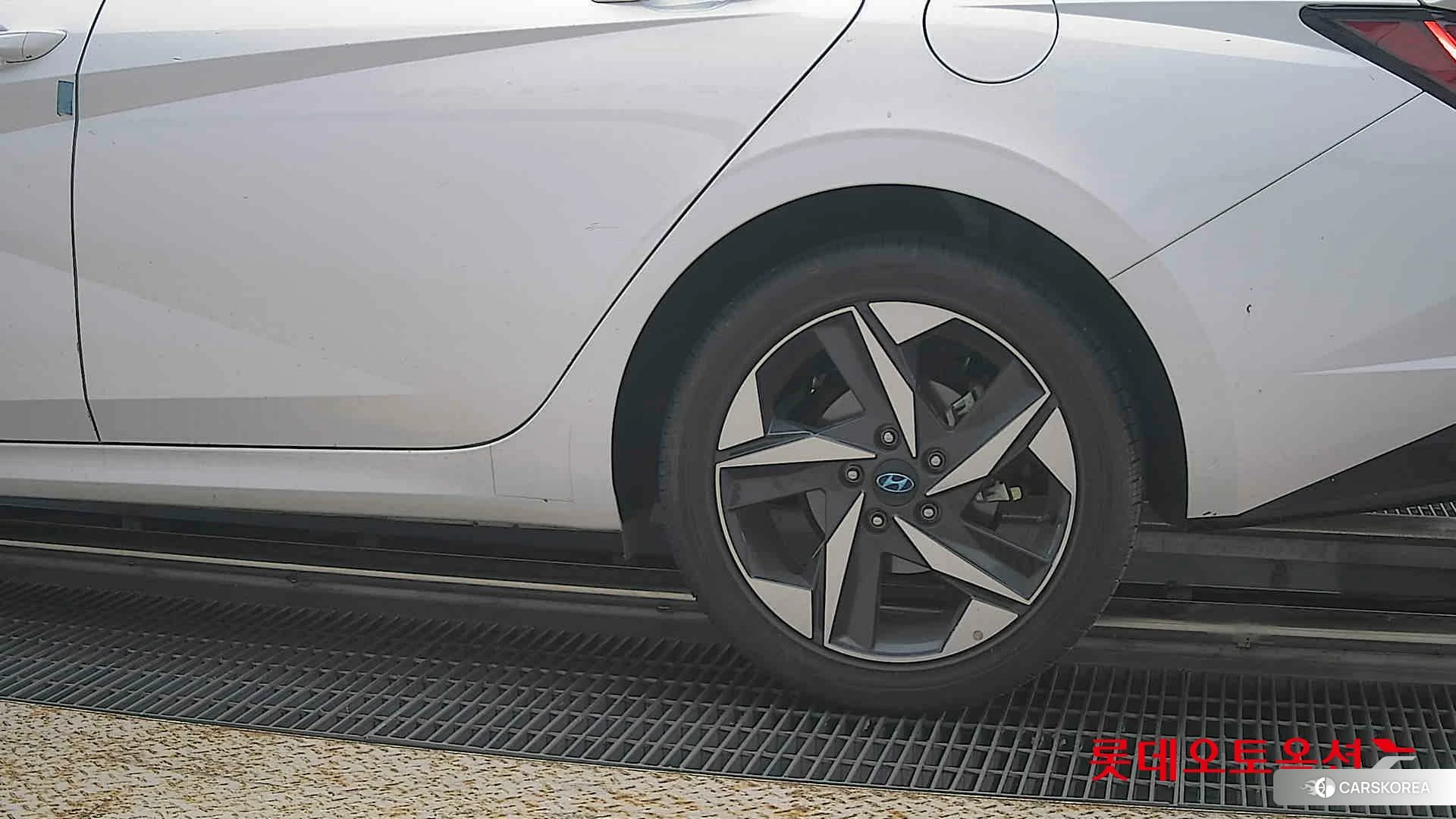 Hyundai Avante id 4902548 из Кореи 14