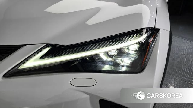 Lexus UX300h id 4421591 из Кореи 14