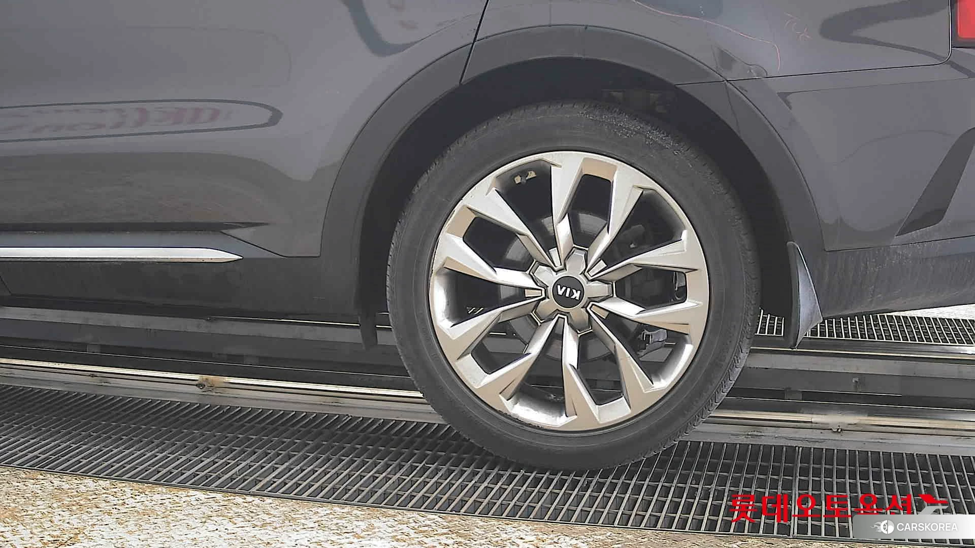 Kia Sorento id 3869436 из Кореи 14