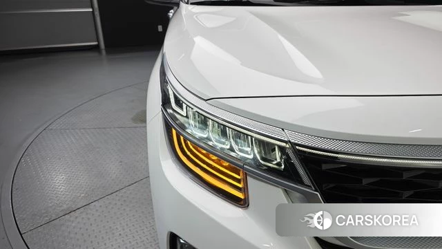 Kia Seltos id 4671305 из Кореи 14
