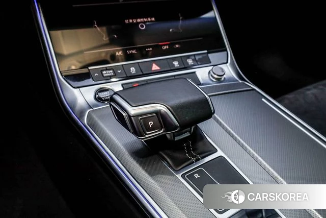 Audi A7L id 4275556 из Китая 14