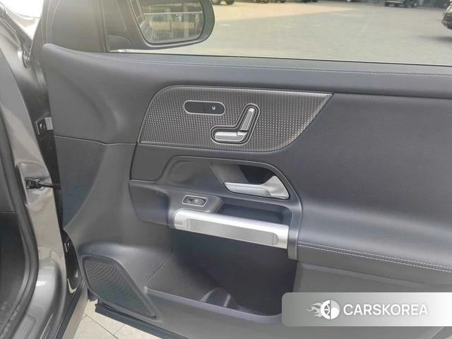 Mercedes-Benz GLB id 4314459 из Китая 14