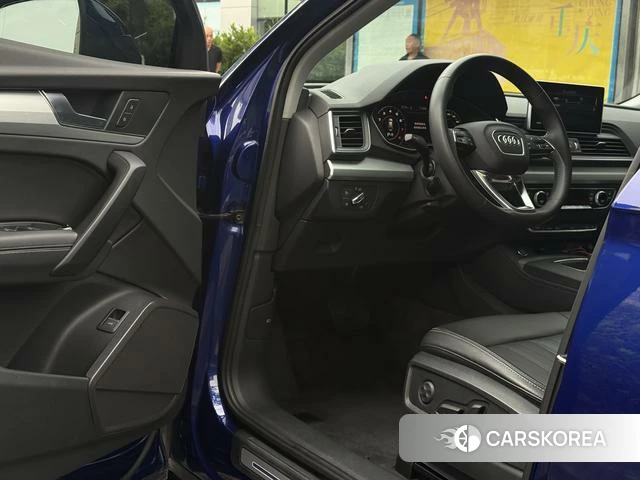 Audi Q5L id 4380363 из Китая 14