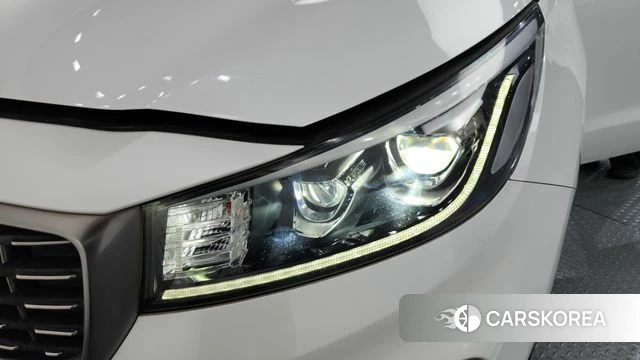Kia The New Carnival id 4345701 из Кореи 14