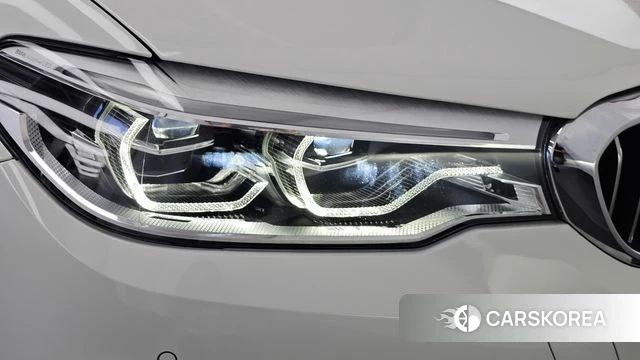 BMW 5 Series (G30) id 4855960 из Кореи 14