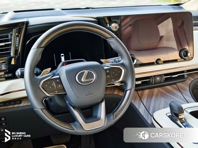 Lexus LM id 4291399 из Китая 14