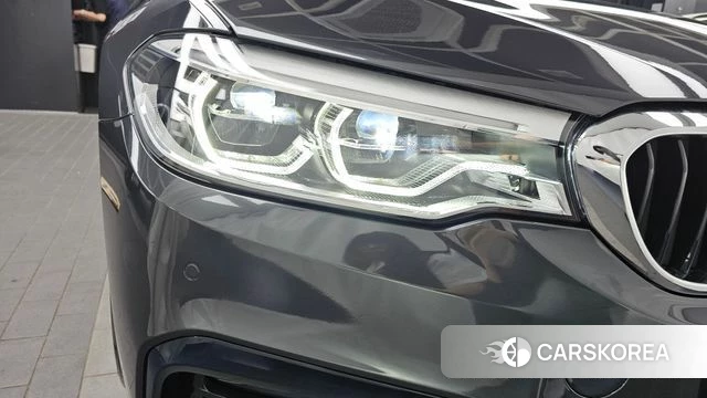 BMW 5 Series (G30) id 4586559 из Кореи 14