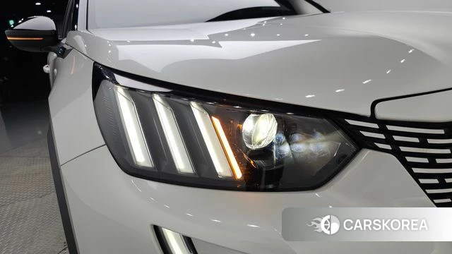 Peugeot e-2008 second generation id 4549141 из Кореи 14