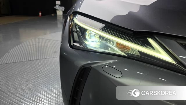 Lexus UX250h id 4626017 из Кореи 14