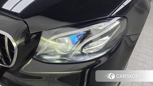 Mercedes-Benz E-Class W213 id 4775761 из Кореи 14