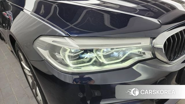BMW 5 Series (G30) id 4562627 из Кореи 14