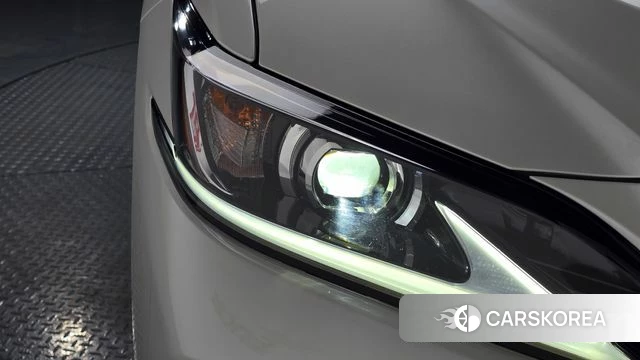 Lexus ES300h 7th generation id 4630862 из Кореи 14