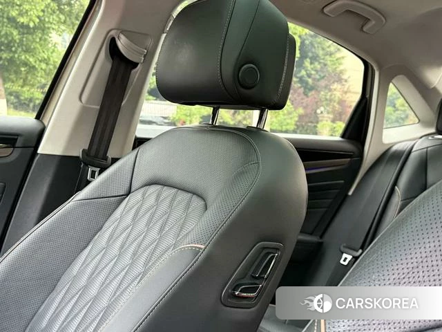 Volkswagen Passat id 4259131 из Китая 14