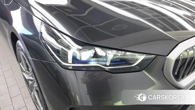 BMW 5 Series (G60) id 4892838 из Кореи 14