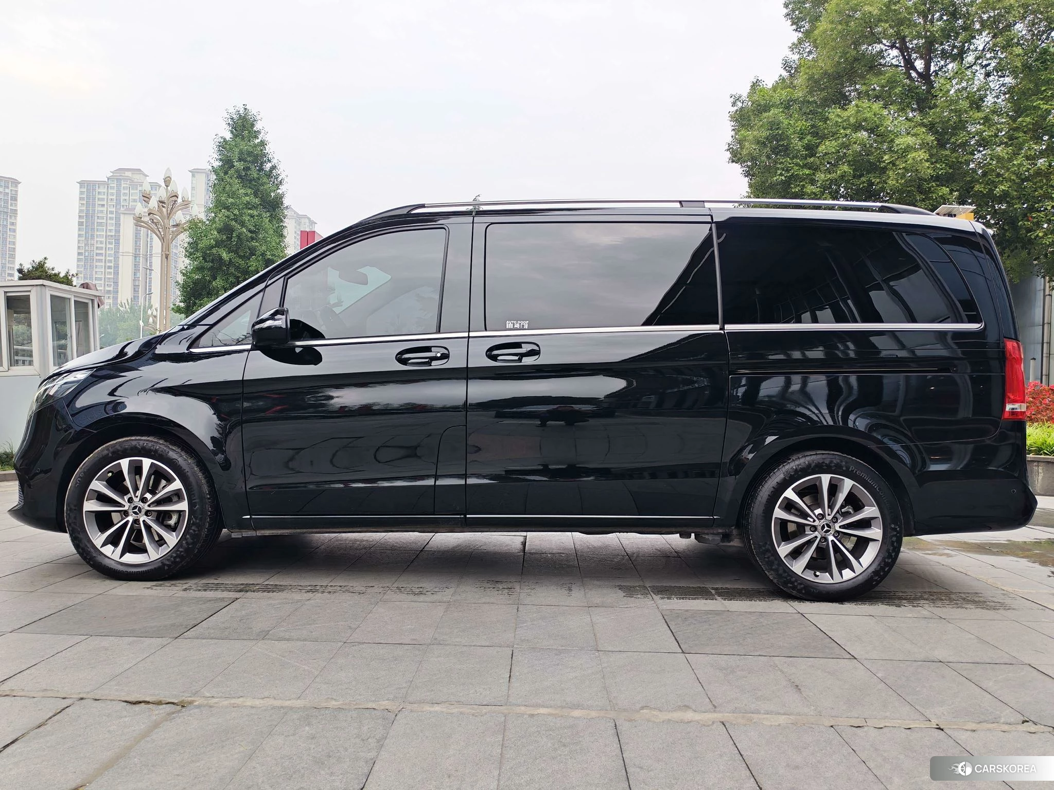 Mercedes-Benz V-class id 4479808 из Китая 14