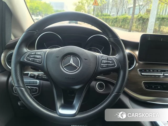 Mercedes-Benz V-class id 4300410 из Китая 14