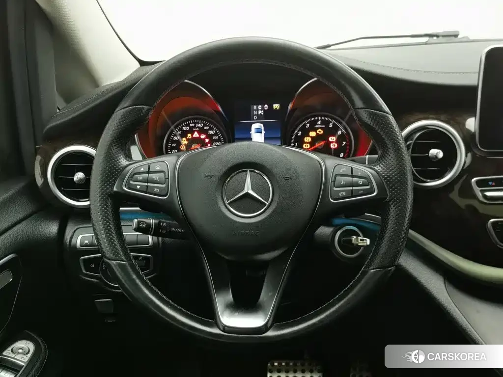 Mercedes-Benz V-Class id 4600924 из Китая 14