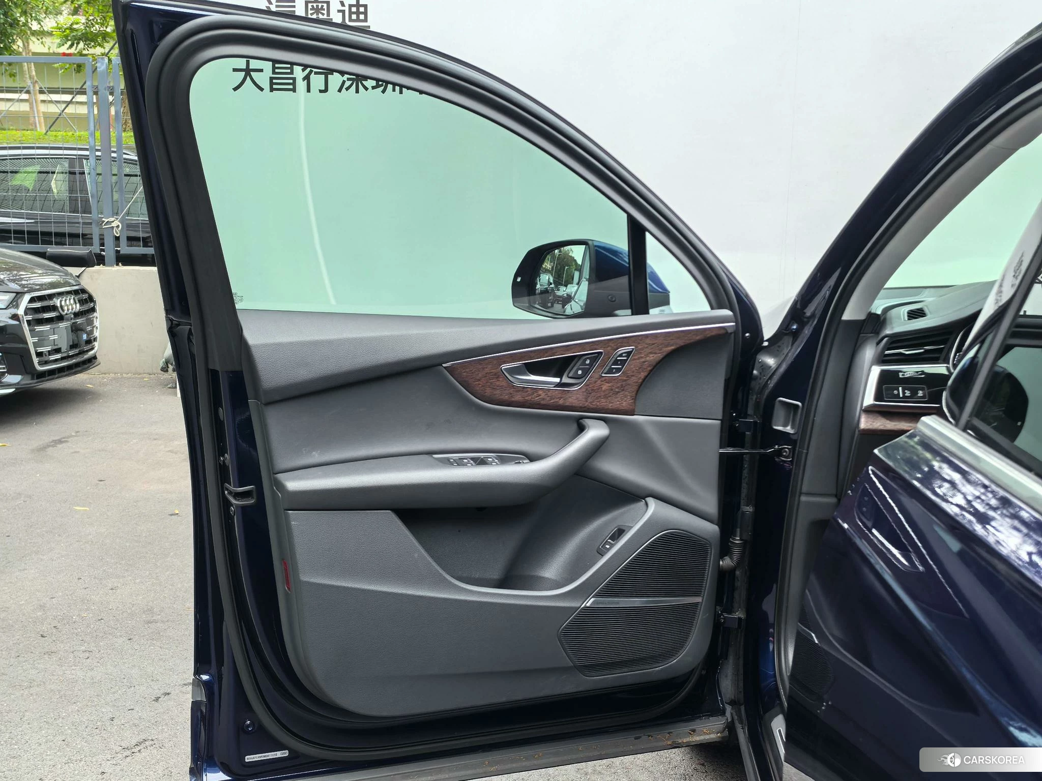 Audi Q7 id 4419538 из Китая 14
