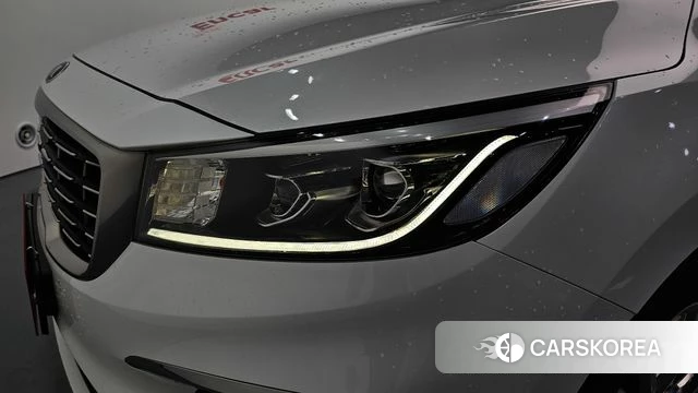 Kia The New Carnival id 4557876 из Кореи 14
