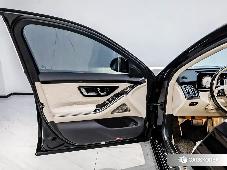 Mercedes-Benz Maybach S-Class id 4649398 из Китая 14