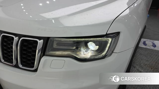 Jeep Grand Cherokee id 4318113 из Кореи 14