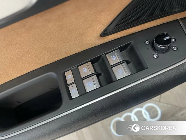 Audi A8 id 4272554 из Китая 14