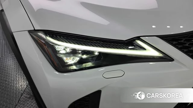 Lexus UX250h id 4757424 из Кореи 14