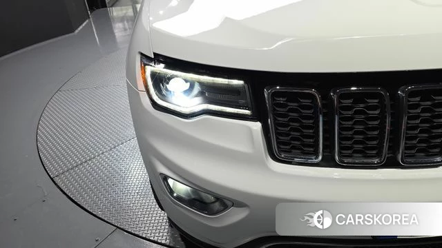Jeep Grand Cherokee id 4361846 из Кореи 14