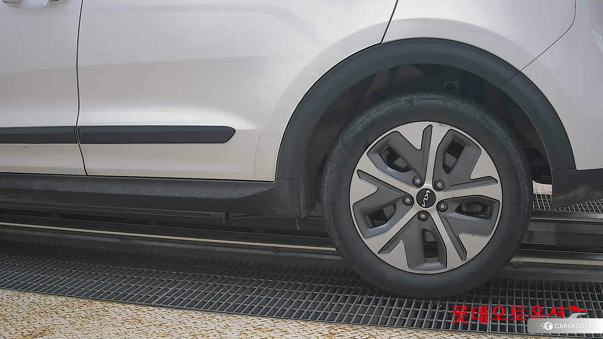 Kia Niro Plus id 4674220 из Кореи 14