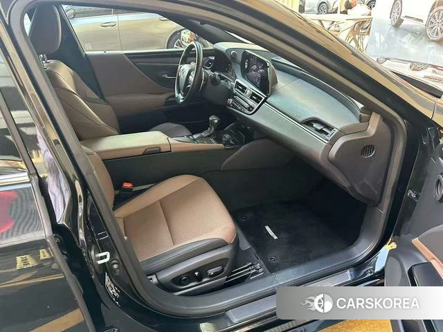 Lexus ES id 4307685 из Китая 14