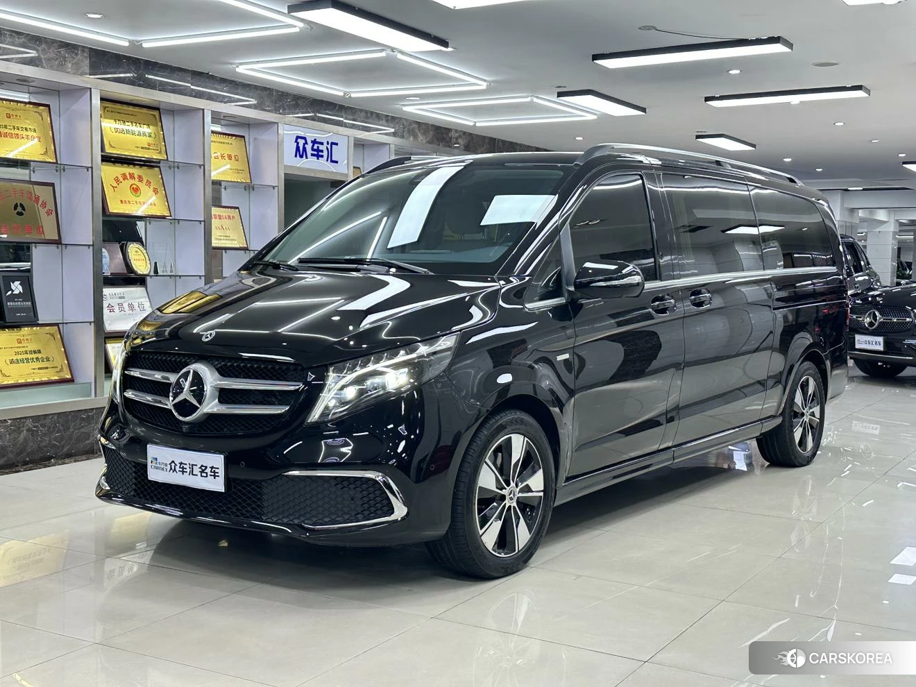 Mercedes-Benz V-class id 4492645 из Китая 14