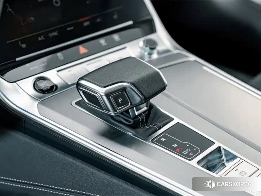 Audi A7L id 4669396 из Китая 14