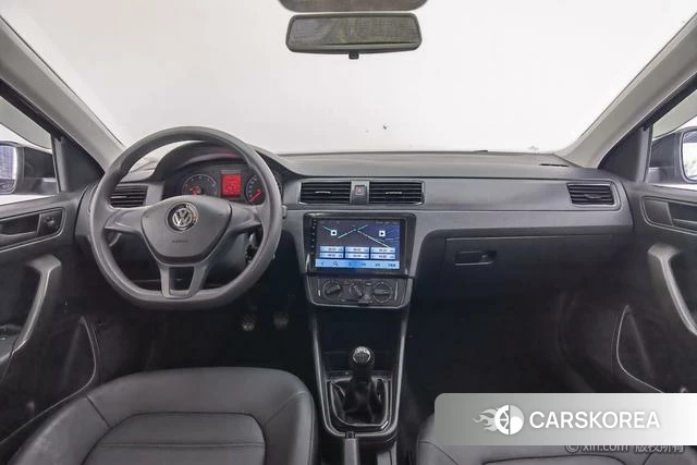 Volkswagen Santana id 4236109 из Китая 14