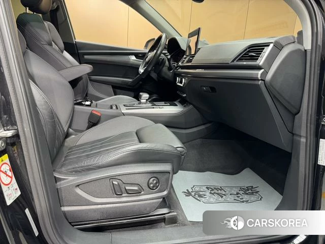 Audi Q5L Sportback id 4261588 из Китая 14