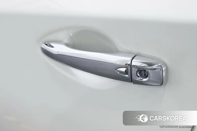 Nissan TIIDA id 4273611 из Китая 14