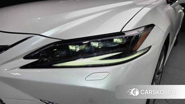Lexus ES300h 7th generation id 4756858 из Кореи 14