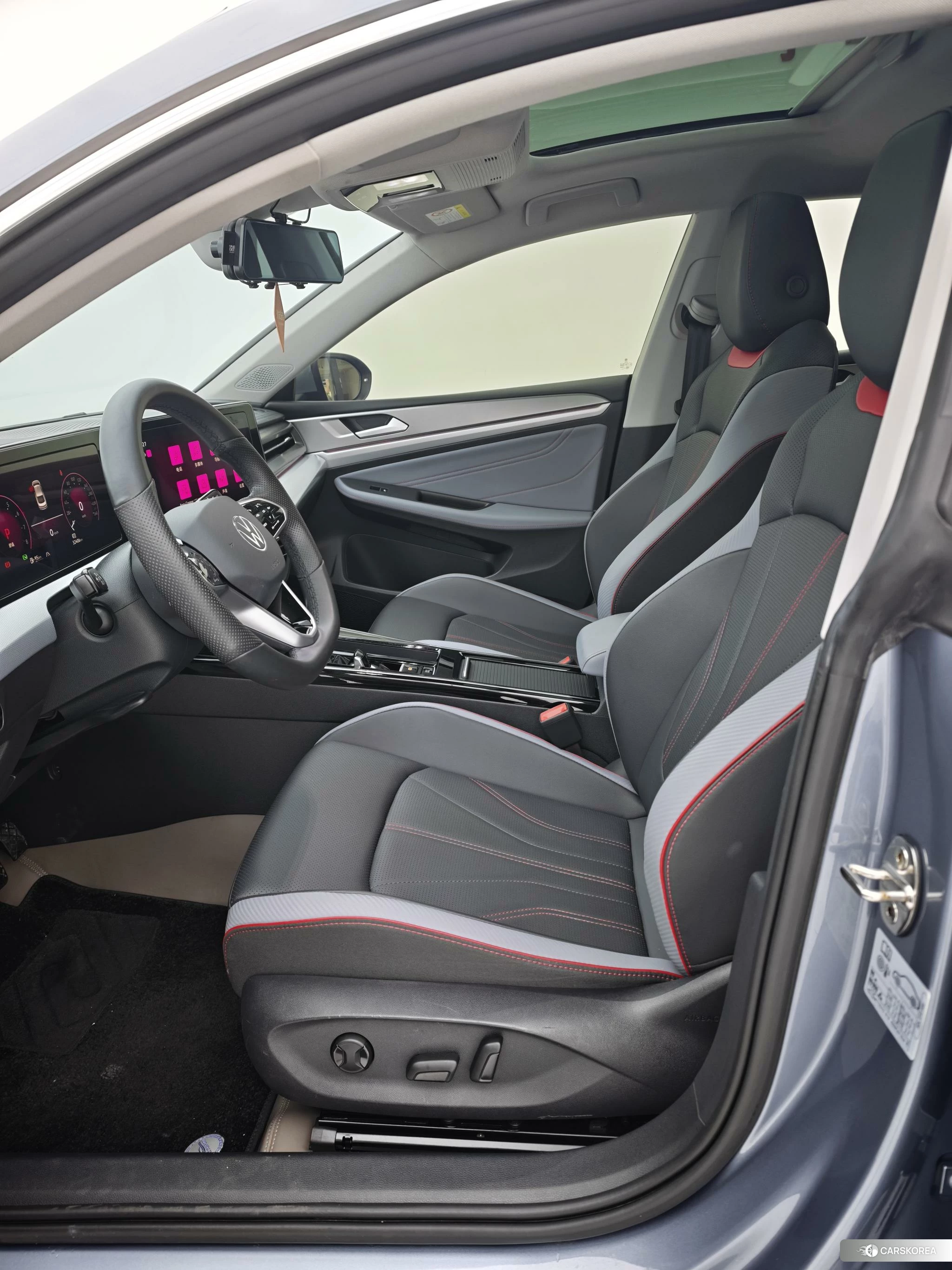 Volkswagen Lamando id 4510888 из Китая 14