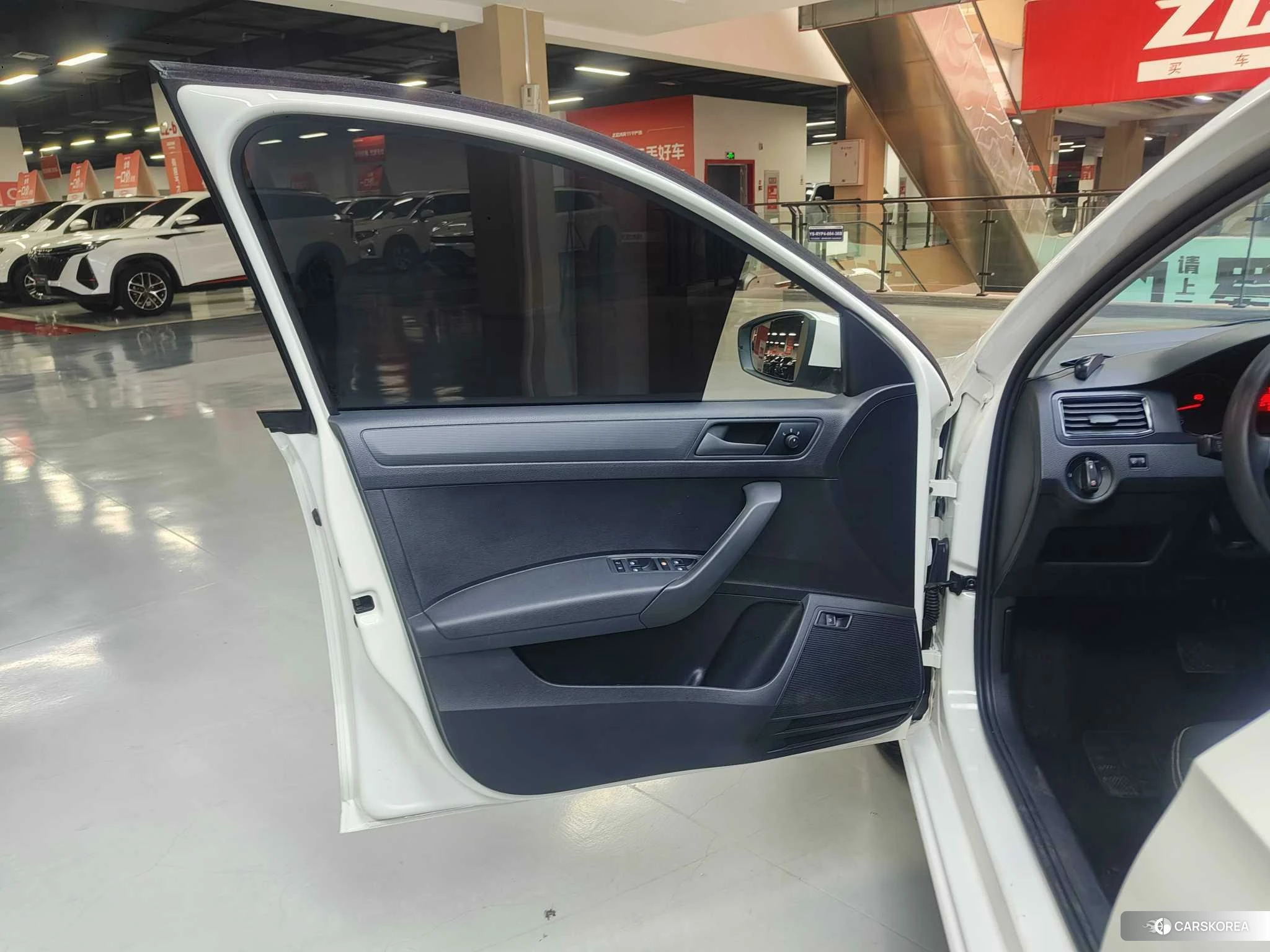 Volkswagen Santana id 4407401 из Китая 14