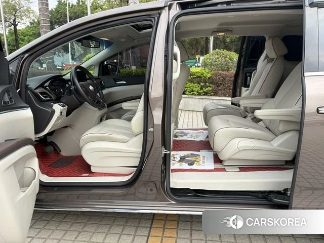 Buick GL8 id 4235700 из Китая 14