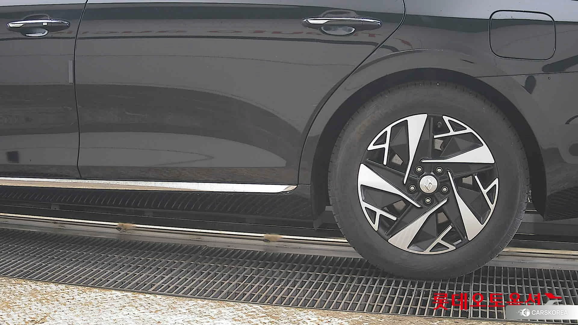 Hyundai Grandeur Hybrid id 3869360 из Кореи 14