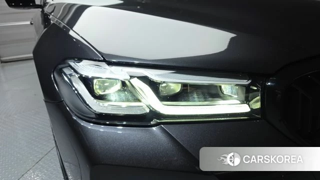 BMW 5 Series (G30) id 4245083 из Кореи 14