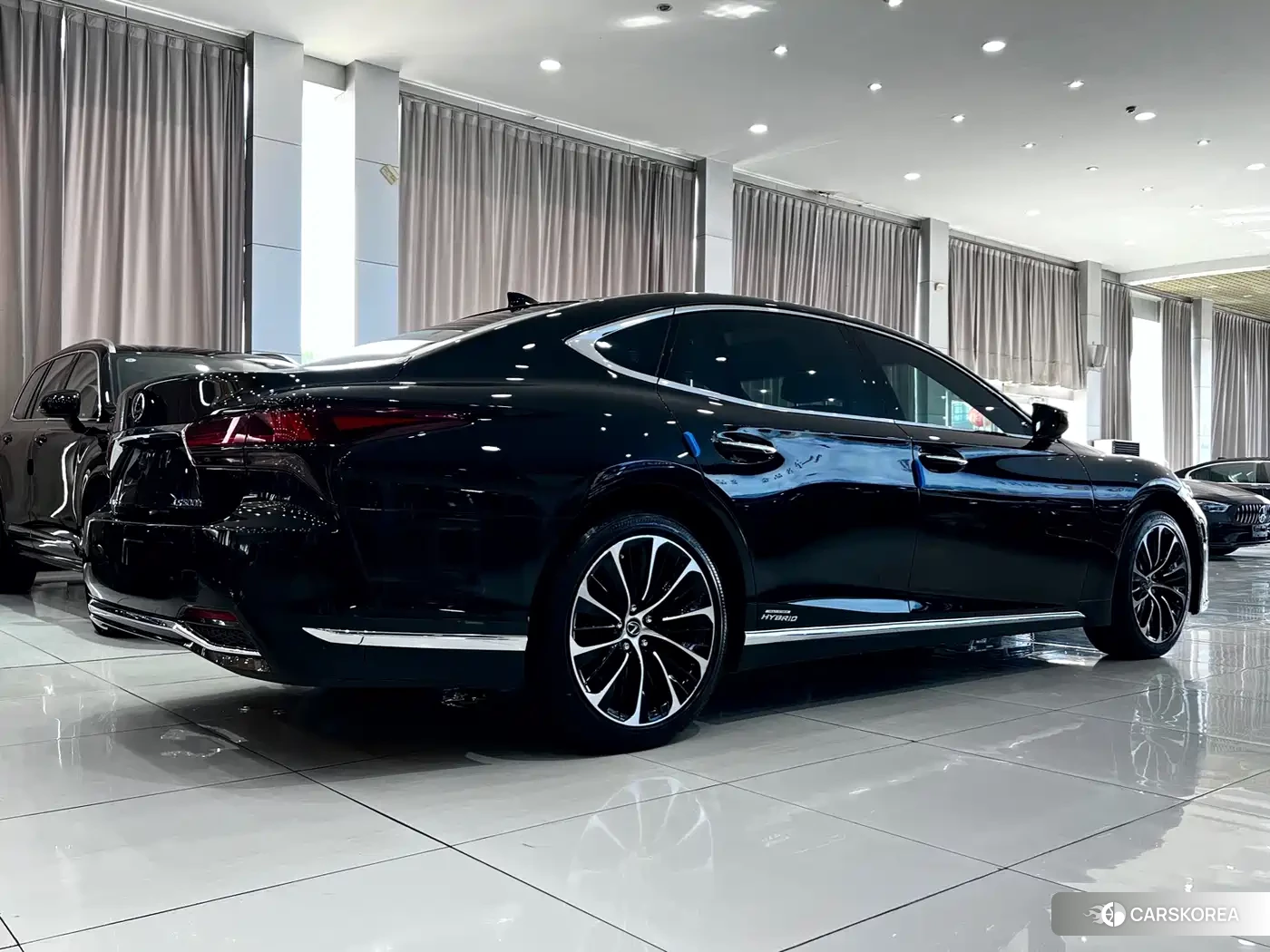 Lexus LS id 4487562 из Китая 15
