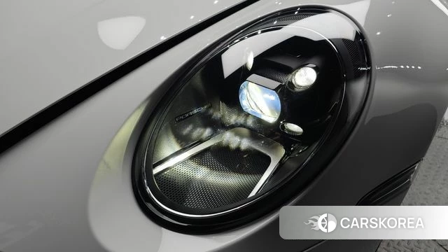 Porsche 911(992) id 4370382 из Кореи 14