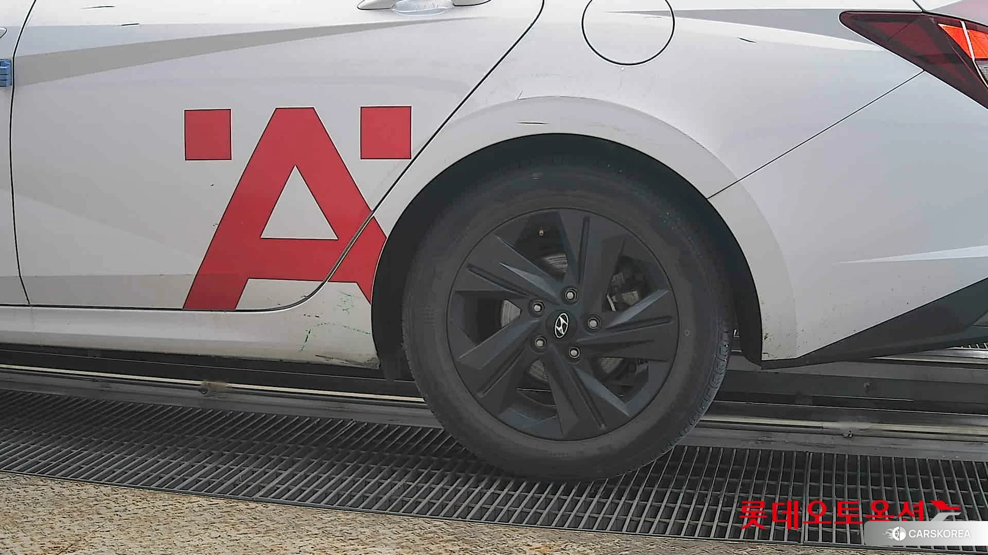 Hyundai Avante Hybrid id 3869355 из Кореи 14