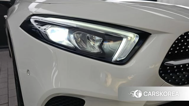 Mercedes-Benz A-Class W177 id 4688847 из Кореи 14