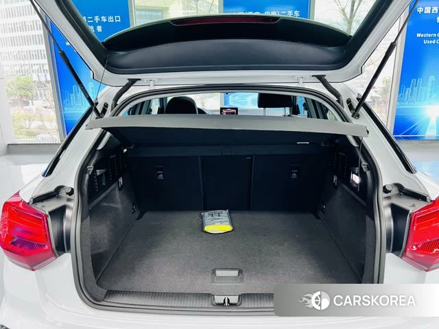 Audi Q2L id 4259063 из Китая 14