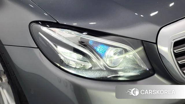 Mercedes-Benz E-Class W213 id 4435427 из Кореи 14
