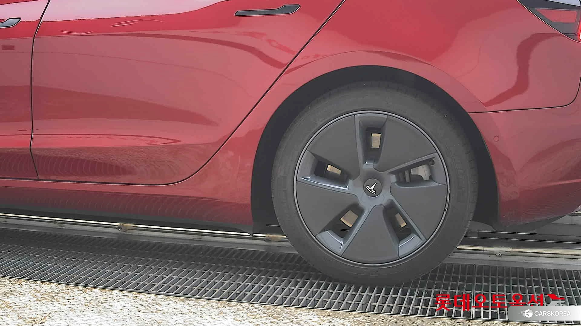 Tesla Model 3 Long Range id 3875663 из Кореи 12