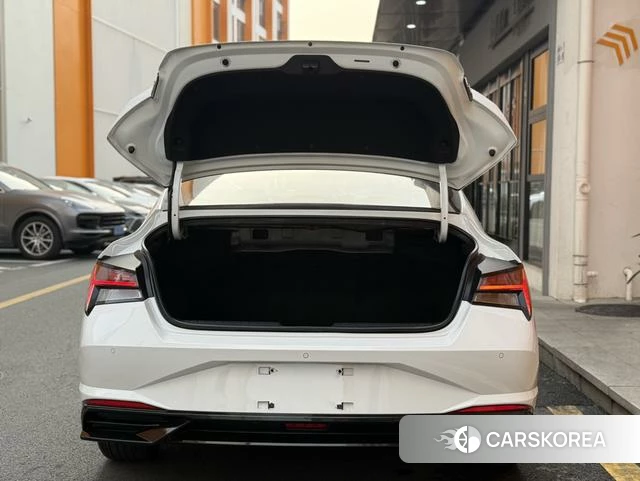 Hyundai Elantra id 4298083 из Китая 14